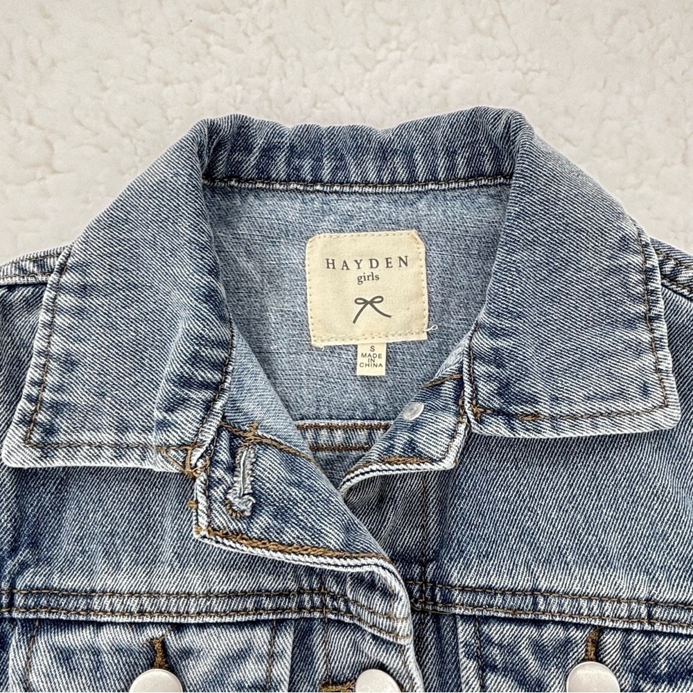 Hayden Girls Acid Wash Denim Jacket Raw Hem Ruffled Size Small 100% Cotton NWOT - Picture 4 of 10